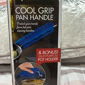 Cool Grip Blue Pan Handle by Gia’s Kitchen With Bonus Multipurpose Pot Holder